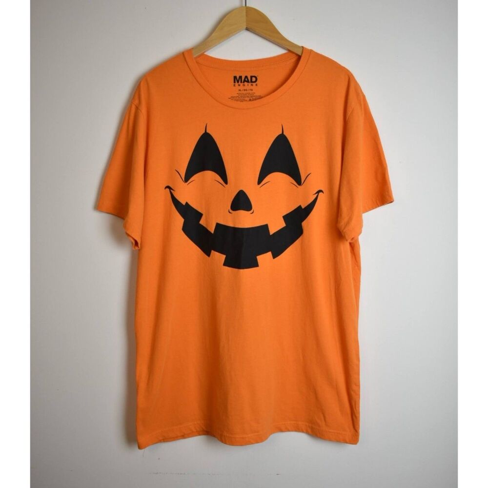 Mad Engine - Pumpkin Face Orange Jack O'Lantern Graphic Halloween Tee